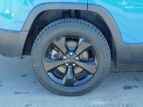 Used 2021 Jeep Cherokee Latitude Plus w/ Sun & Sound Group image 30