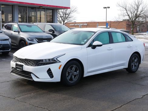 Used 2023 Kia K5 LXS image 2