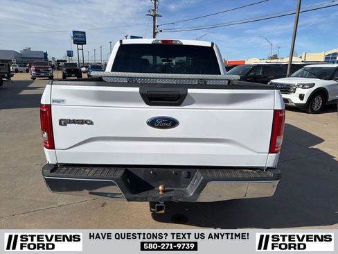 Used 2015 Ford F150 XLT image 5