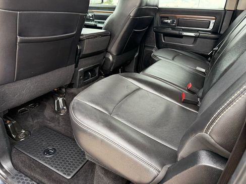 Used 2015 RAM 1500 Laramie w/ Convenience Group AWD/4WD image 28