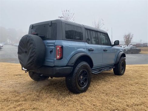 Used 2023 Ford Bronco Wildtrak image 3