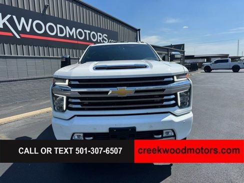 Used 2023 Chevrolet Silverado 2500 High Country w/ Safety Package II AWD/4WD image 16