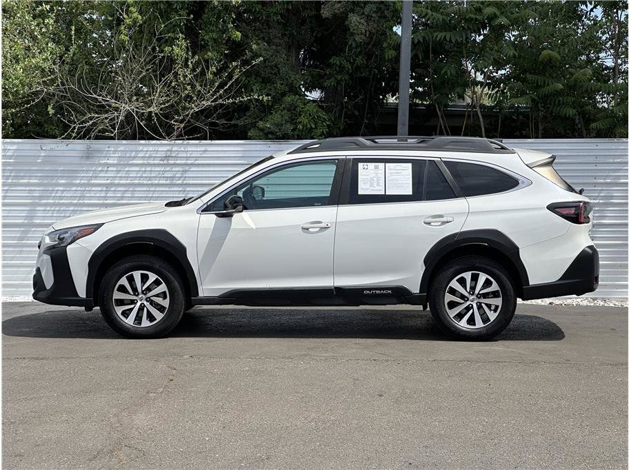 Used 2023 Subaru Outback Premium AWD/4WD image 13