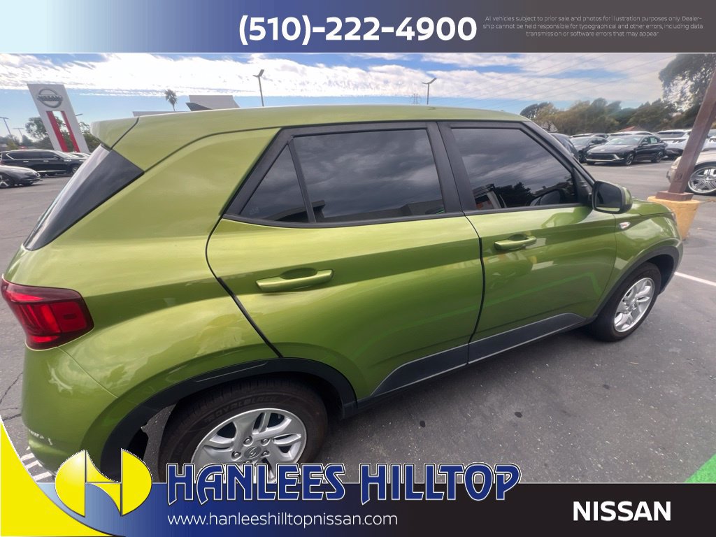 Used 2022 Hyundai Venue SE FWD image 6