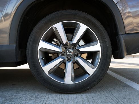 Certified 2025 Honda Pilot Elite image 15