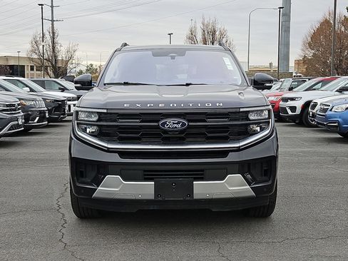 Used 2025 Ford Expedition Max Platinum image 12