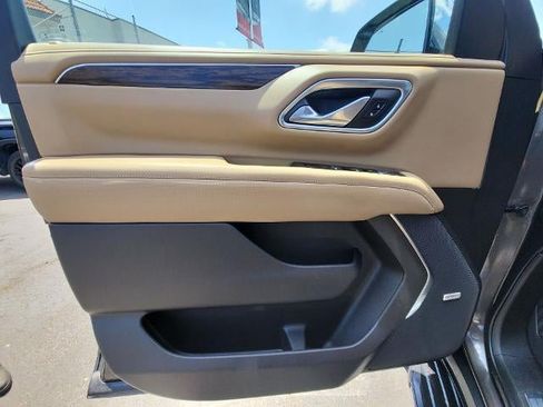 Used 2021 Chevrolet Tahoe Premier AWD/4WD image 21