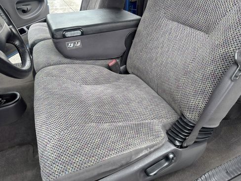 Used 2000 Dodge Ram 1500 Truck ST image 19