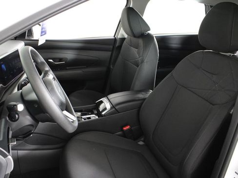 Certified 2026 Hyundai Tucson SE image 17