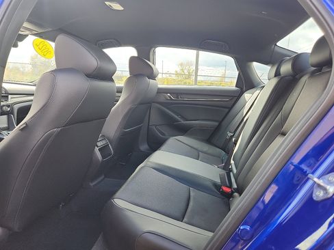 Used 2022 Honda Accord Sport image 10