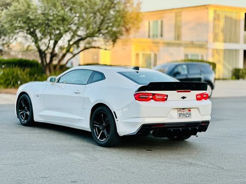 Used 2020 Chevrolet Camaro LT RWD image 6