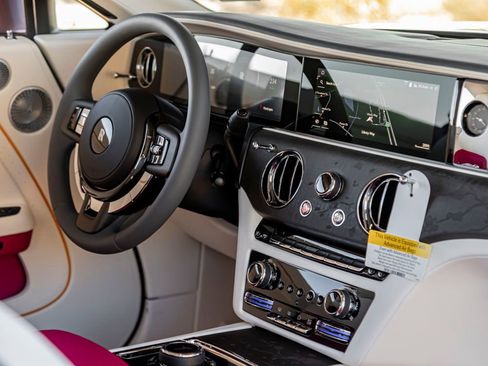 Used 2026 Rolls-Royce Spectre AWD/4WD image 20