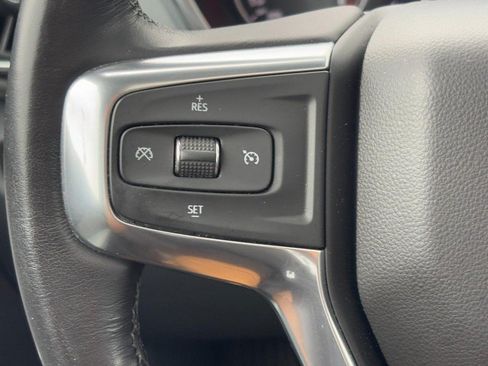 Used 2020 Chevrolet Blazer LT w/ Sound & Technology Package FWD image 17
