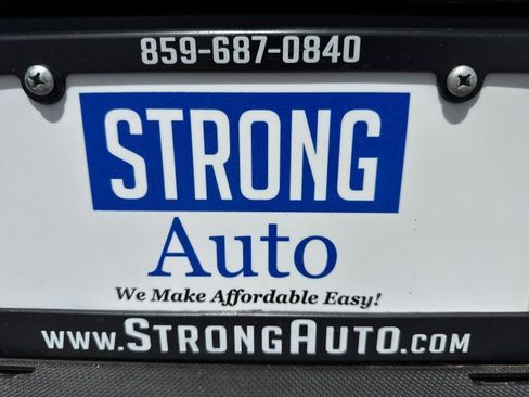 Used 2023 Ford F150 Lariat w/ Equipment Group 502A High AWD/4WD image 21