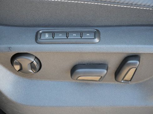 Used 2023 Volkswagen Atlas Cross Sport SEL R-Line image 20