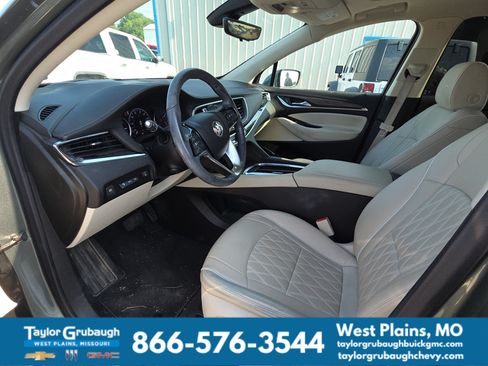 Certified 2022 Buick Enclave Avenir w/ Avenir Technology Package AWD/4WD image 8