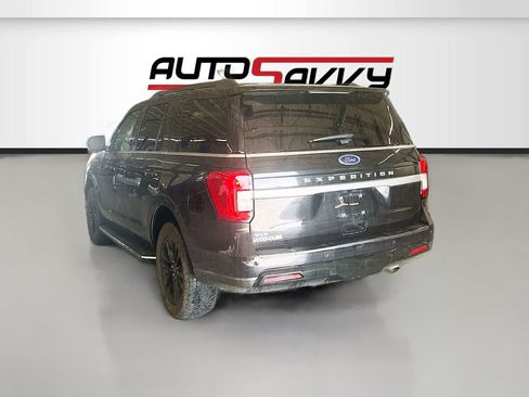Used 2023 Ford Expedition XLT AWD/4WD image 5