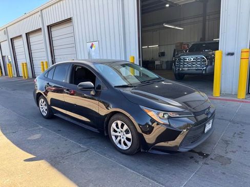 Used 2024 Toyota Corolla LE image 16