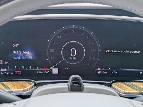 Certified 2022 Cadillac Escalade Premium Luxury Platinum image 35