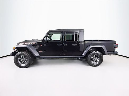 Used 2026 Jeep Gladiator Mojave w/ Safety Group AWD/4WD image 4