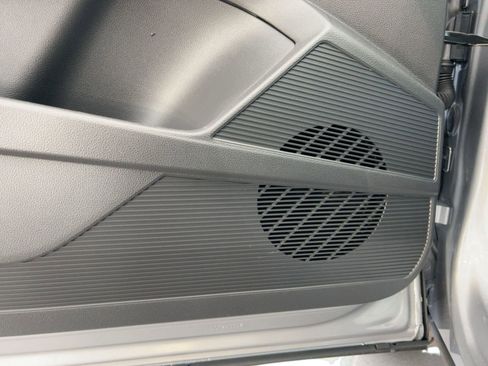 New 2026 Volkswagen Taos SE image 22