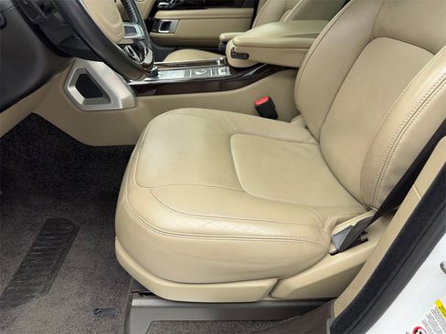 Used 2020 Land Rover Range Rover HSE image 40
