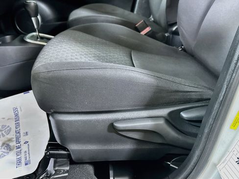 Used 2015 Toyota Yaris LE FWD image 17