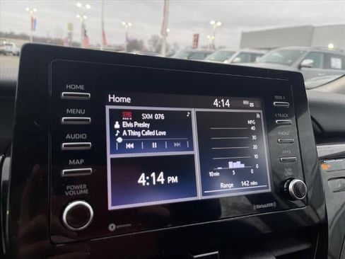 Used 2024 Toyota Camry SE image 12