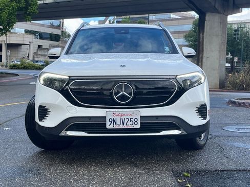 Used 2023 Mercedes-Benz EQB 300 4MATIC image 4
