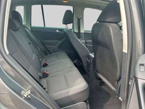 Used 2013 Volkswagen Tiguan S image 13