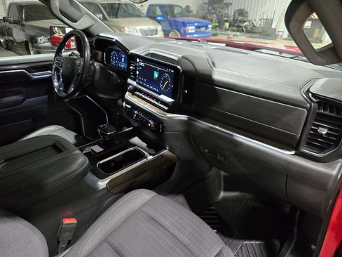 Used 2022 Chevrolet Silverado 1500 RST image 38