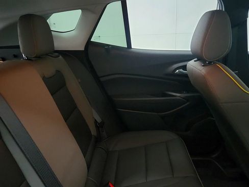 Used 2024 Chevrolet Trax ACTIV w/ Sunroof Package FWD image 26