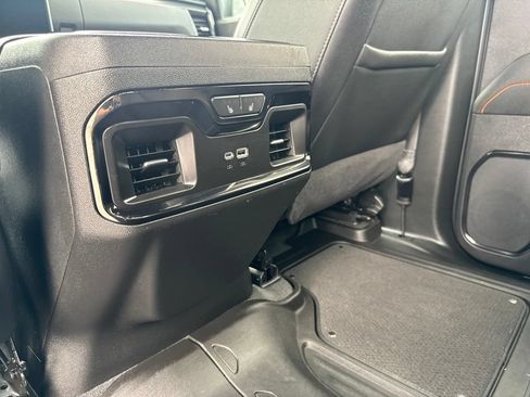 Used 2024 GMC Sierra 1500 AT4 w/ Technology Package AWD/4WD image 24