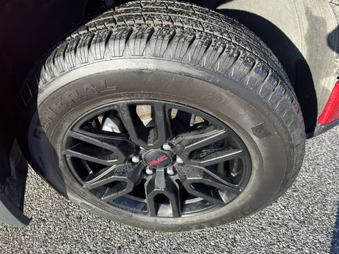 Used 2024 GMC Sierra 1500 Elevation image 22