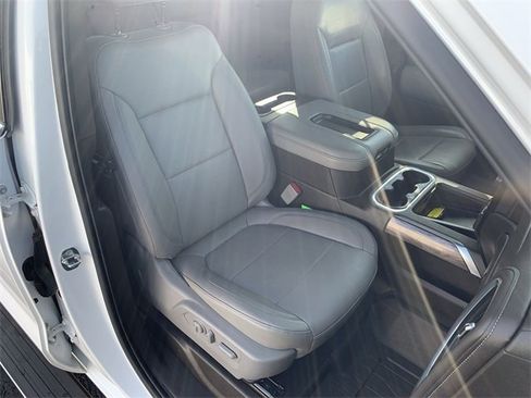 Certified 2019 Chevrolet Silverado 1500 LTZ w/ LTZ Premium Package image 30