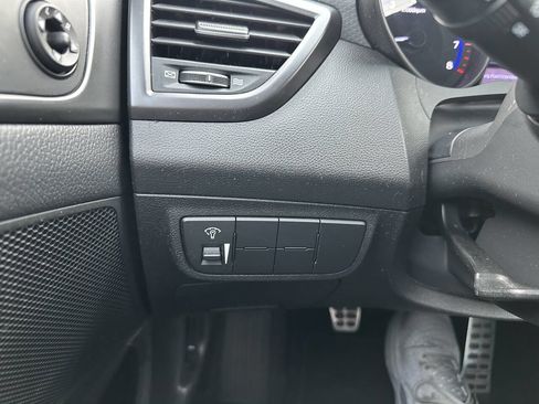 Used 2013 Hyundai Veloster Turbo image 15