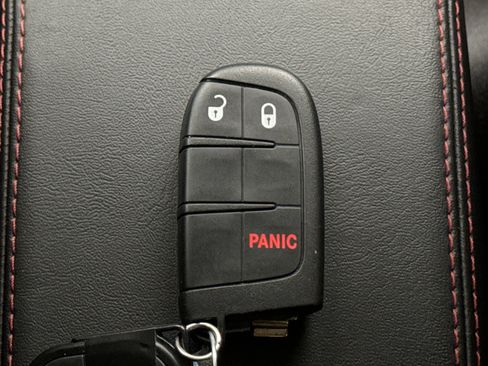 Used 2018 Jeep Renegade Trailhawk w/ Cold Weather Group II image 21