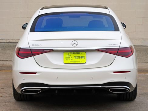 Used 2022 Mercedes-Benz S 500 4MATIC w/ AMG Line Package image 54