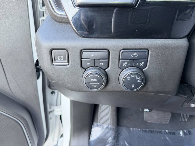Used 2023 Chevrolet Silverado 1500 LT AWD/4WD image 18