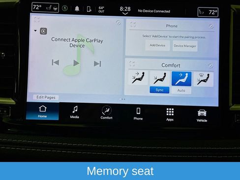 Used 2023 Chrysler Pacifica Touring-L image 17