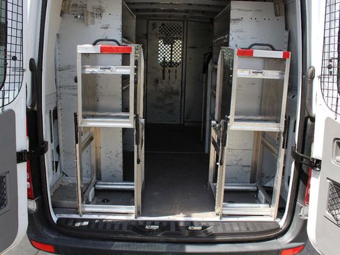 Used 2013 Mercedes-Benz Sprinter 2500 image 15