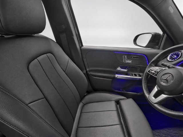 Used 2023 Mercedes-Benz GLB 250 4MATIC image 19