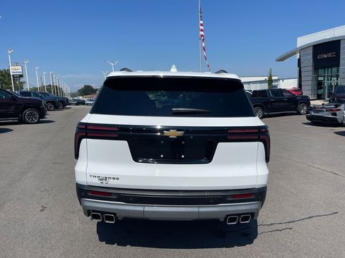 Used 2025 Chevrolet Traverse LT w/ LPO, Floor Liner Package image 4