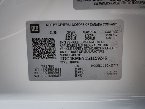 Used 2025 Chevrolet Silverado 2500 Custom w/ Custom Value Package image 37