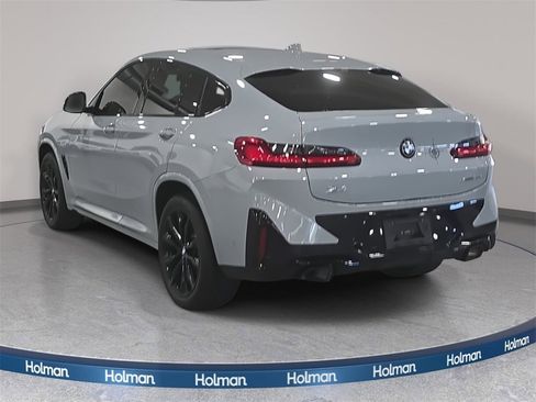 Used 2024 BMW X4 xDrive30i w/ Premium Package image 7