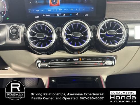 Used 2022 Mercedes-Benz GLB 250 4MATIC image 9