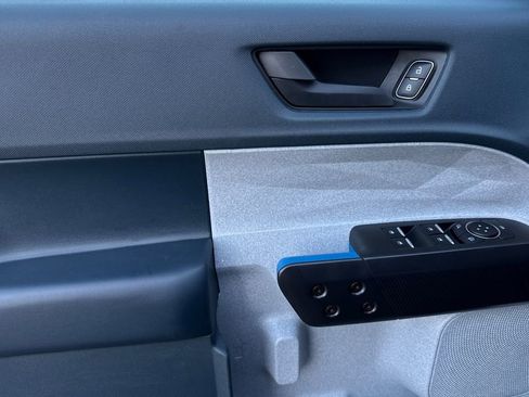 Used 2025 Ford Maverick XLT w/ Equipment Group 301A image 11