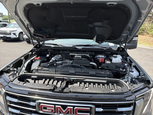 Used 2026 GMC Sierra 2500 AT4 w/ AT4 Premium Plus Package AWD/4WD image 36
