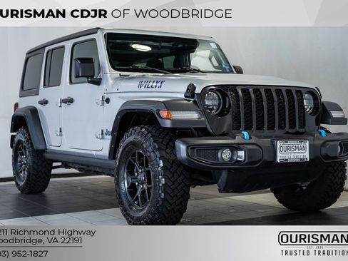 Used 2023 Jeep Wrangler Unlimited image 1