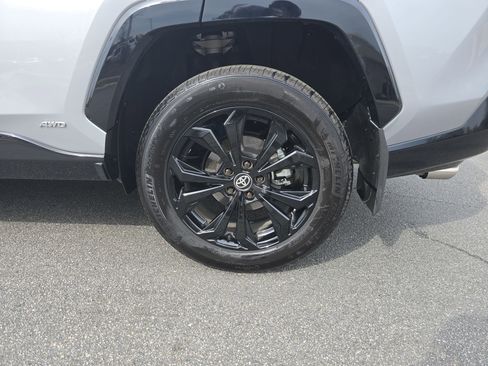 Used 2024 Toyota RAV4 XSE image 35